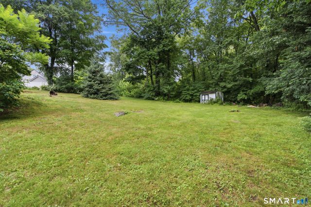 84 Lakeview Avenue, Cheshire, CT 06410