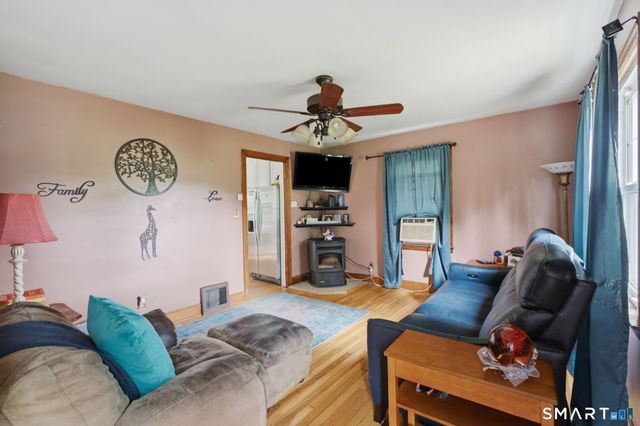 84 Lakeview Avenue, Cheshire, CT 06410