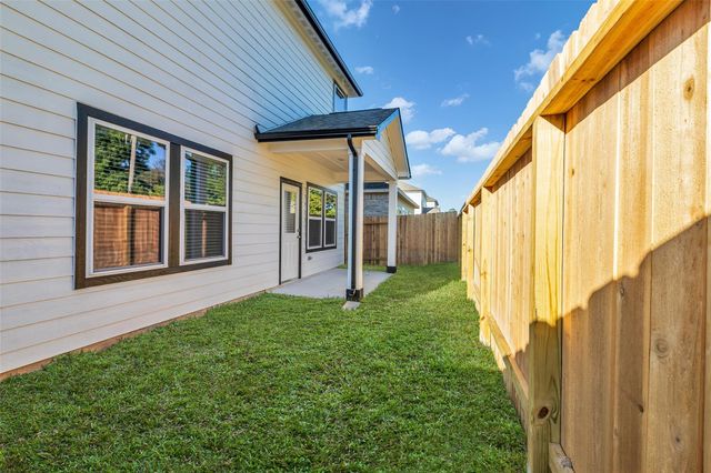 8562 Blueberry Ash Street, Magnolia, TX 77354