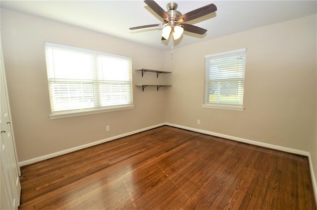 1945 Coulcrest Drive, Houston, TX 77055