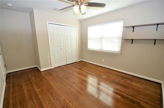 1945 Coulcrest Drive, Houston, TX 77055