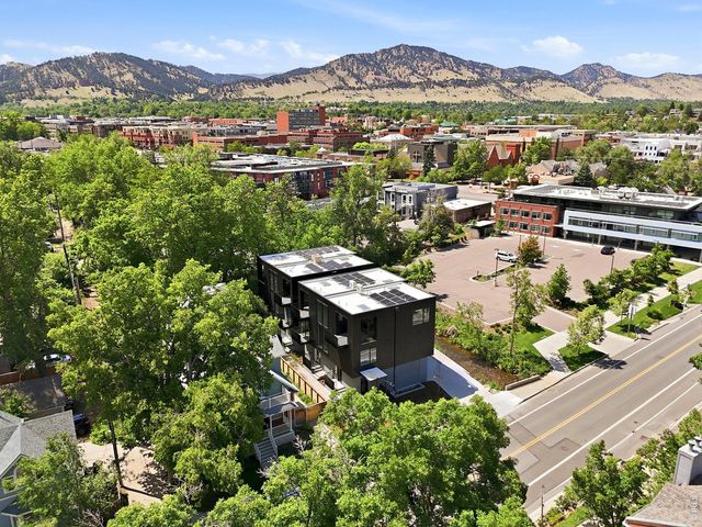 1633 17th St B, Boulder, CO 80302