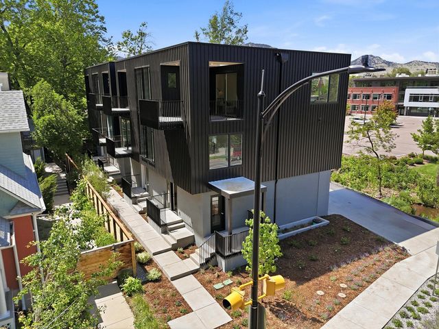 1633 17th St B, Boulder, CO 80302