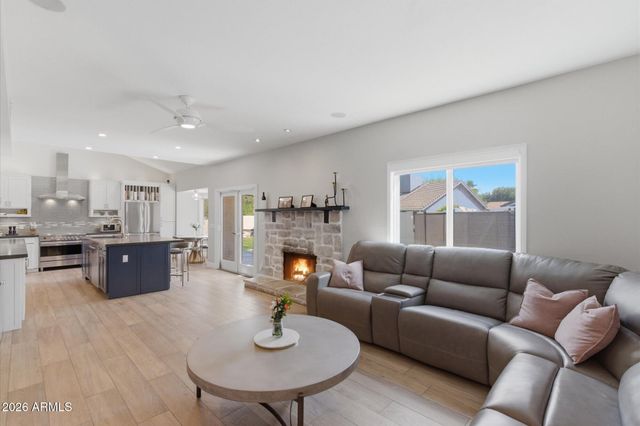 9055 E RIVIERA Drive, Scottsdale, AZ 85260