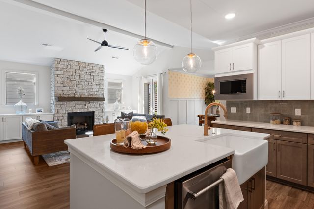 6974 Little Sorrel Road 105, Hixson, TN 37343