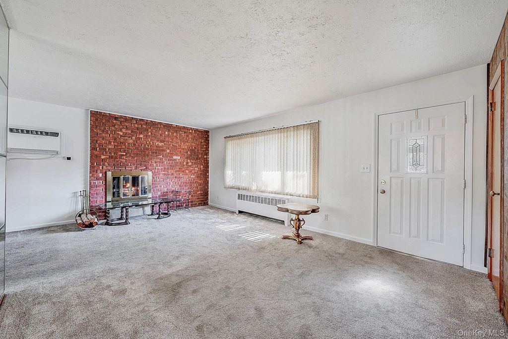 177 10th Street, Bethpage, NY 11714 — photo 4