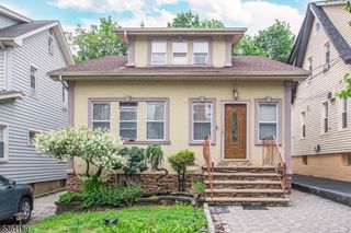 131 W 4Th St, Clifton City, NJ 07011