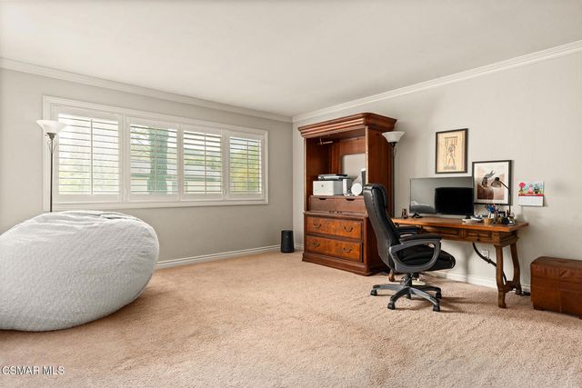 105 Smoke Tree Avenue, Oak Park, CA 91377