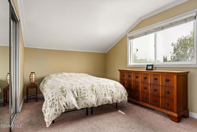 105 Smoke Tree Avenue, Oak Park, CA 91377