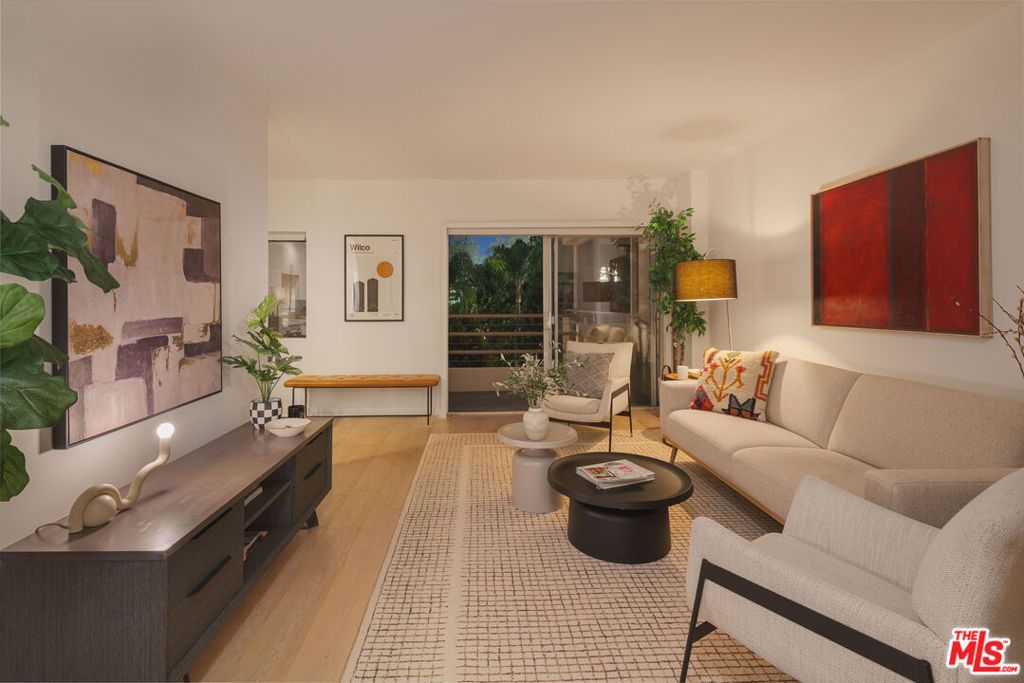 1131 Alta Loma Road 428, West Hollywood, CA 90069 — photo 2