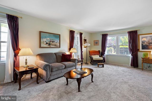 2324 KENNWYNN RD, Wilmington, DE 19810