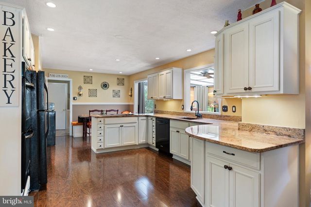 2324 KENNWYNN RD, Wilmington, DE 19810