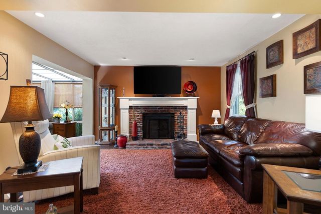 2324 KENNWYNN RD, Wilmington, DE 19810