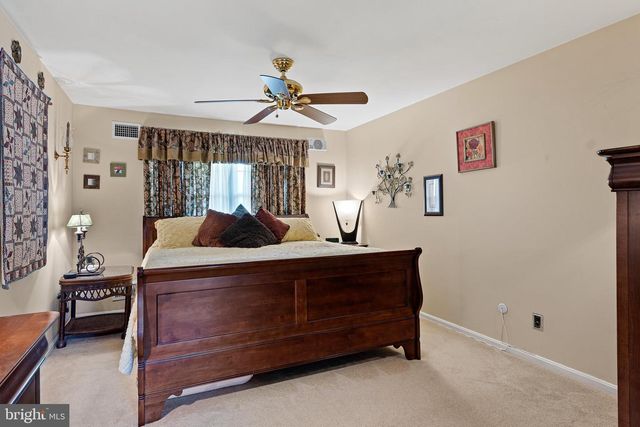 2324 KENNWYNN RD, Wilmington, DE 19810