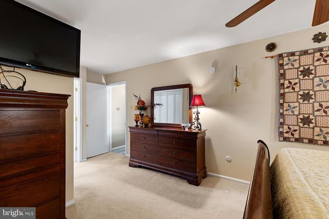 2324 KENNWYNN RD, Wilmington, DE 19810
