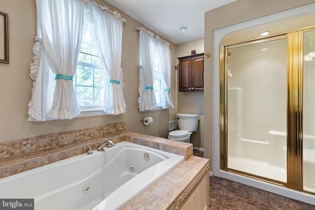 2324 KENNWYNN RD, Wilmington, DE 19810