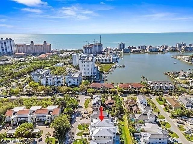 515 91st AVE N 1 WEST, Naples, FL 34108