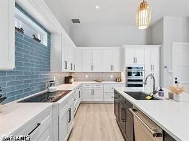 515 91st AVE N 1 WEST, Naples, FL 34108