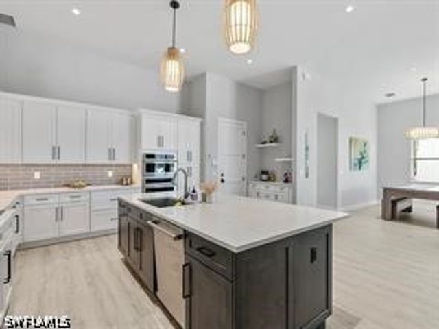 515 91st AVE N 1 WEST, Naples, FL 34108