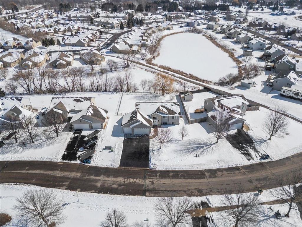 17987 Johnson Street NW, Elk River, MN 55330