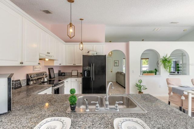 18 LEE DRIVE, Palm Coast, FL 32137