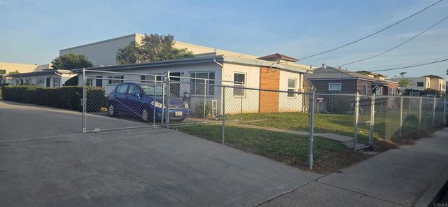 321 331 Roanoke Road, El Cajon, CA 92020