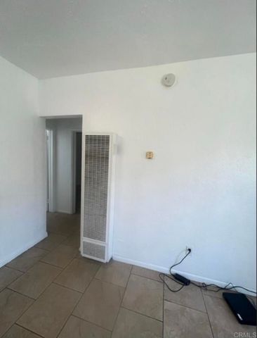 321 331 Roanoke Road, El Cajon, CA 92020