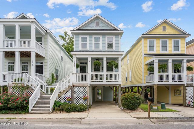 1250 Charleston Common Drive, Leland, NC 28451