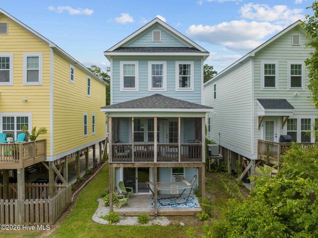 1250 Charleston Common Drive, Leland, NC 28451