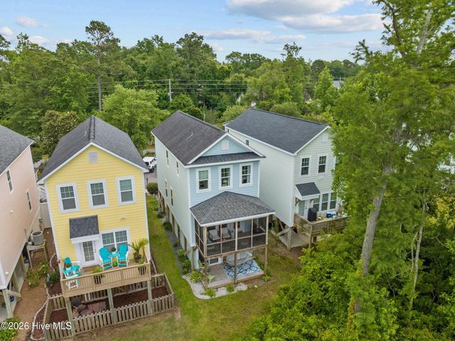 1250 Charleston Common Drive, Leland, NC 28451