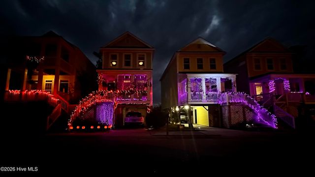 1250 Charleston Common Drive, Leland, NC 28451