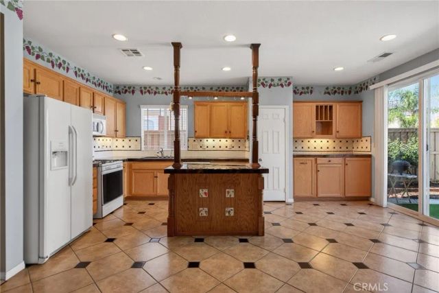 32795 Santa Cruz, Lake Elsinore, CA 92530