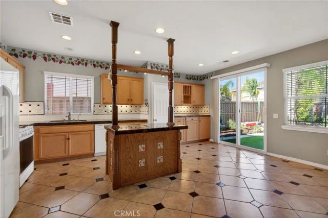 32795 Santa Cruz, Lake Elsinore, CA 92530