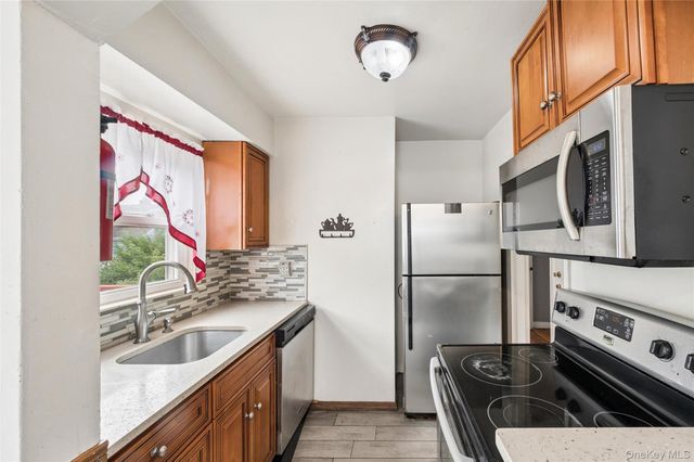 1043 Thomas Avenue, Baldwin, NY 11510