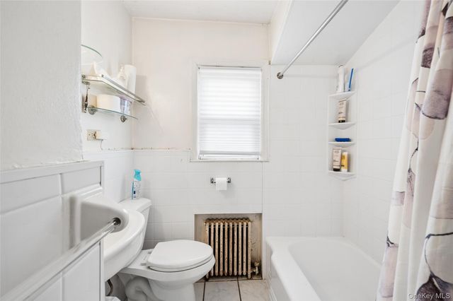 1043 Thomas Avenue, Baldwin, NY 11510
