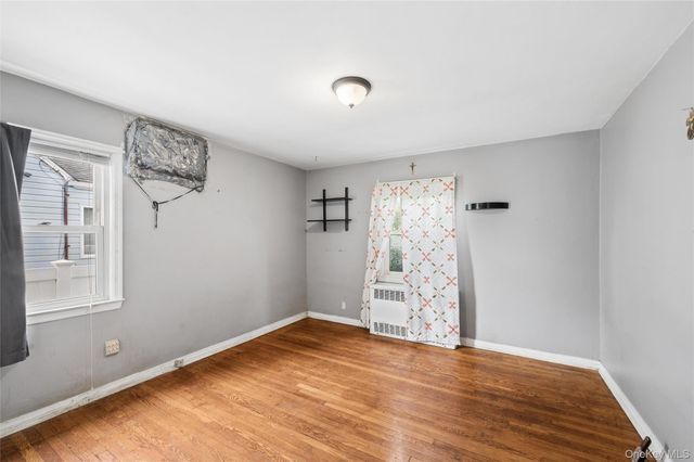1043 Thomas Avenue, Baldwin, NY 11510