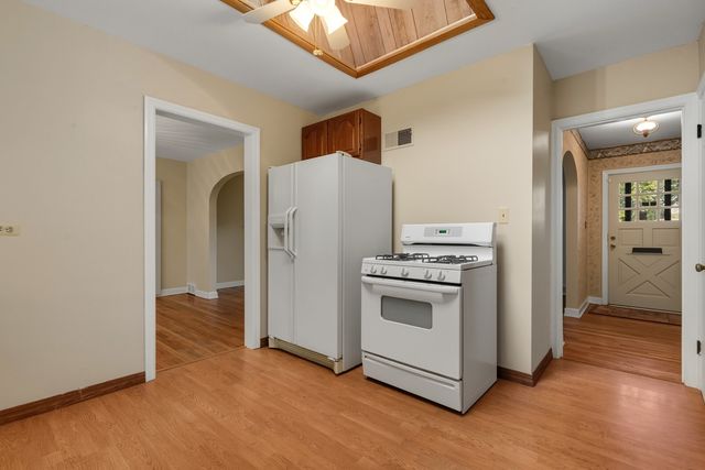 2347 Spruce Road, Homewood, IL 60430