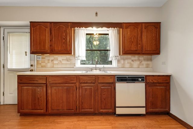 2347 Spruce Road, Homewood, IL 60430