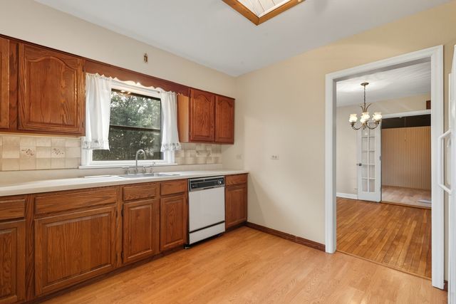 2347 Spruce Road, Homewood, IL 60430