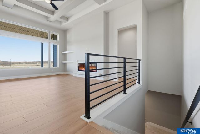 4300 Sundrop Court, Lincoln, NE 68516