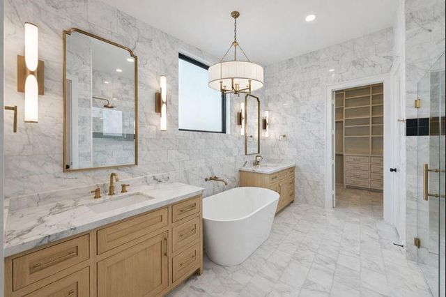 1414 Du Barry Lane, Houston, TX 77018