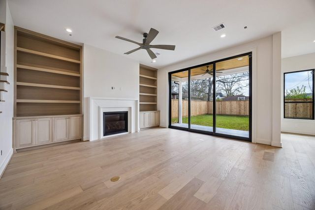 1414 Du Barry Lane, Houston, TX 77018