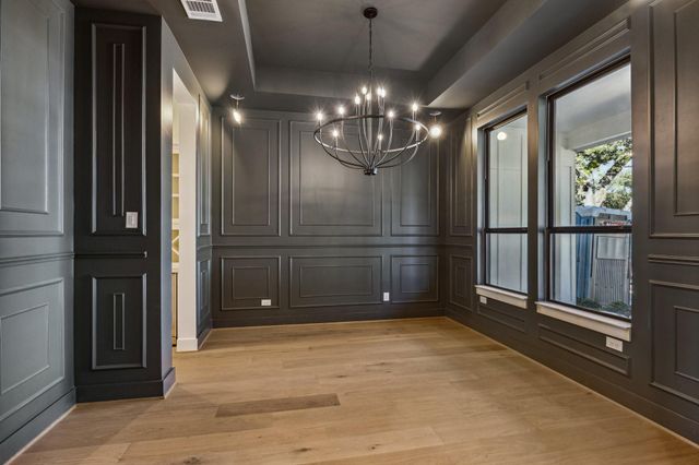 1414 Du Barry Lane, Houston, TX 77018