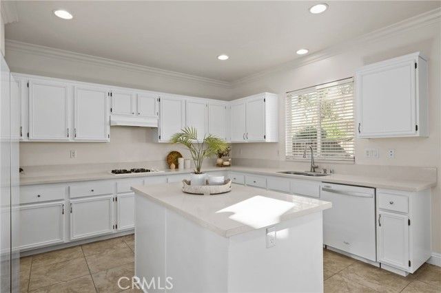 6124 Risingstar Drive, Eastvale, CA 92880