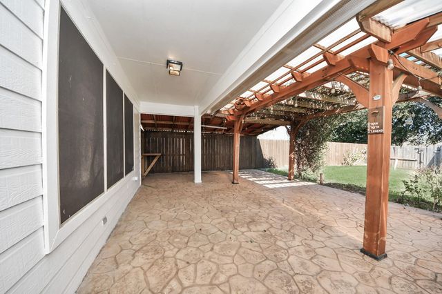 11115 Opal Glen Lane, Houston, TX 77075