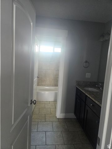 712 S 1750 W, Syracuse, UT 84075