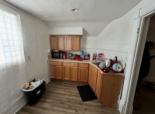 402 W 14TH AVENUE, Oshkosh, WI 54902