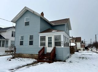 402 W 14TH AVENUE, Oshkosh, WI 54902