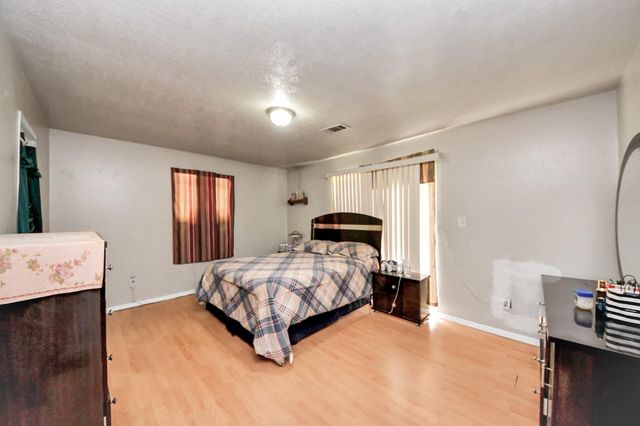 121 Elendor Drive, Cleveland, TX 77328