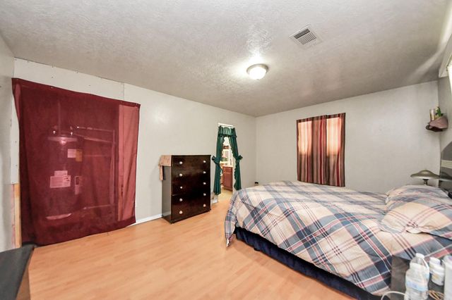 121 Elendor Drive, Cleveland, TX 77328